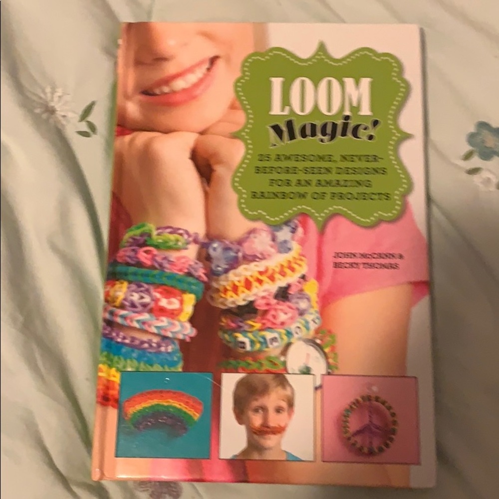 Rubber band bracelet teaching book